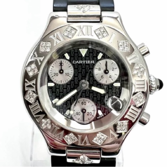 Livvy - Picture 2 of 3